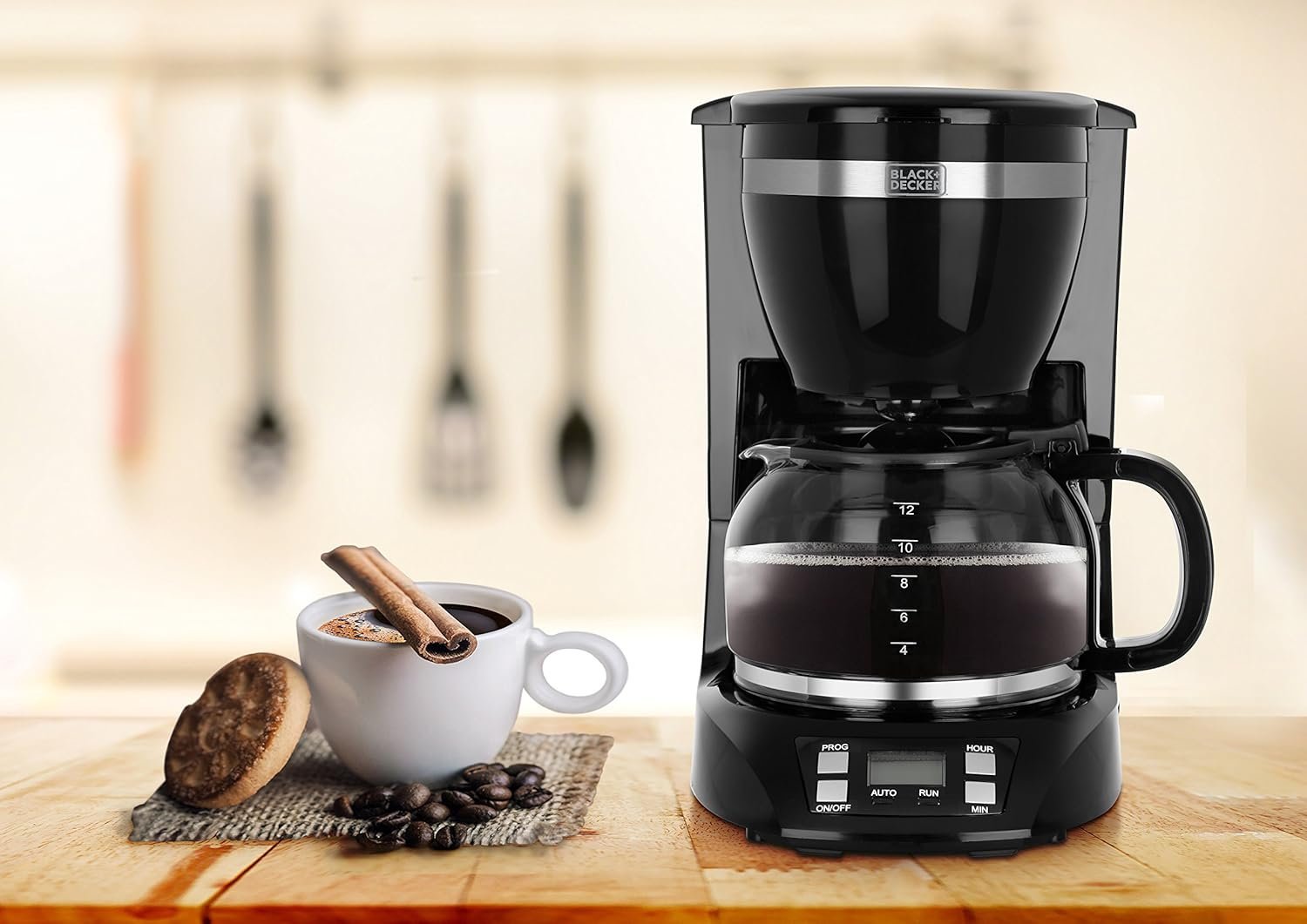 BLACK-DECKER-COFFEE-MAKER-12CUP-900W-1-3